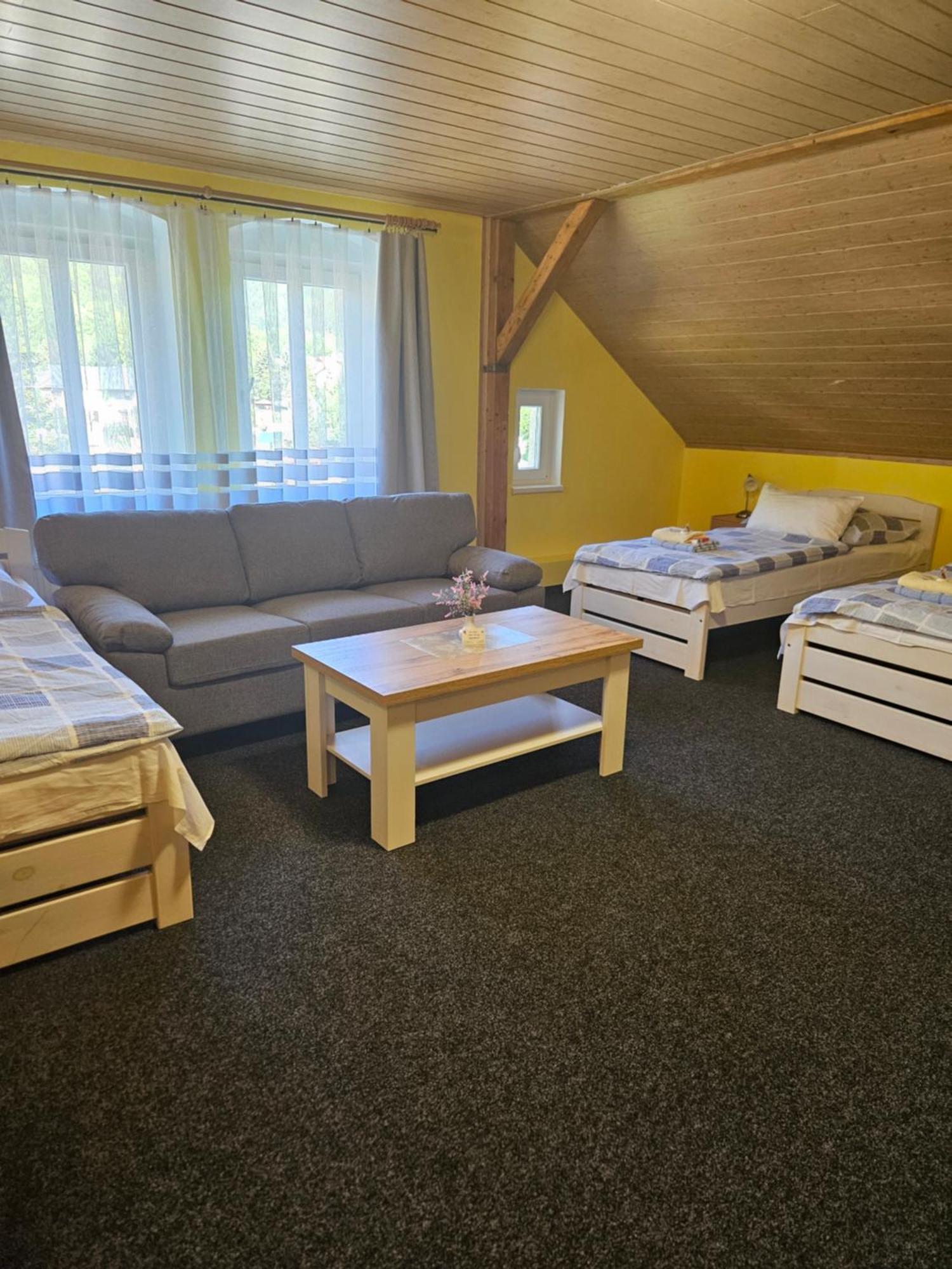 Guest House Pod Lesem Merklin Dış mekan fotoğraf