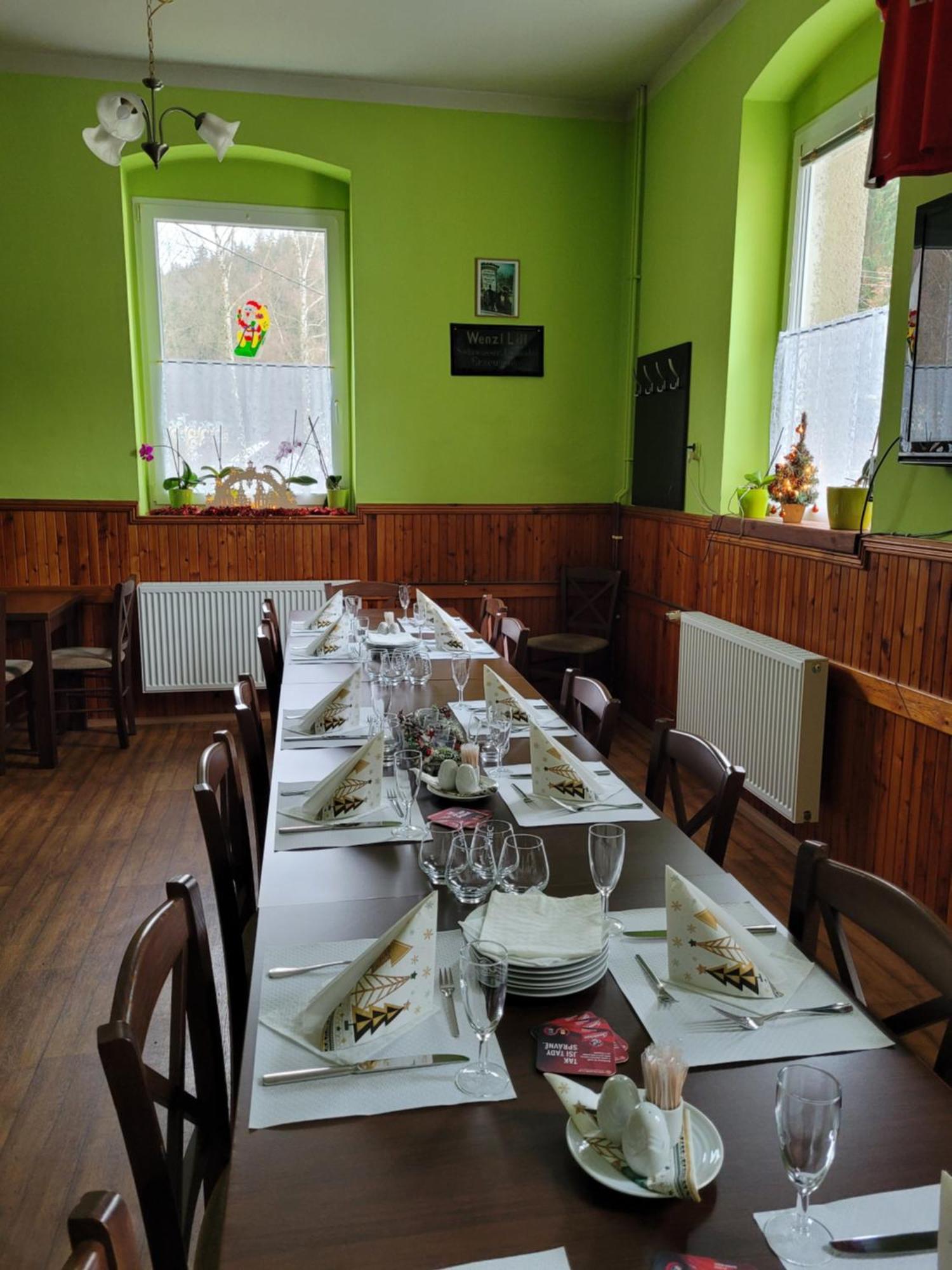 Guest House Pod Lesem Merklin Dış mekan fotoğraf