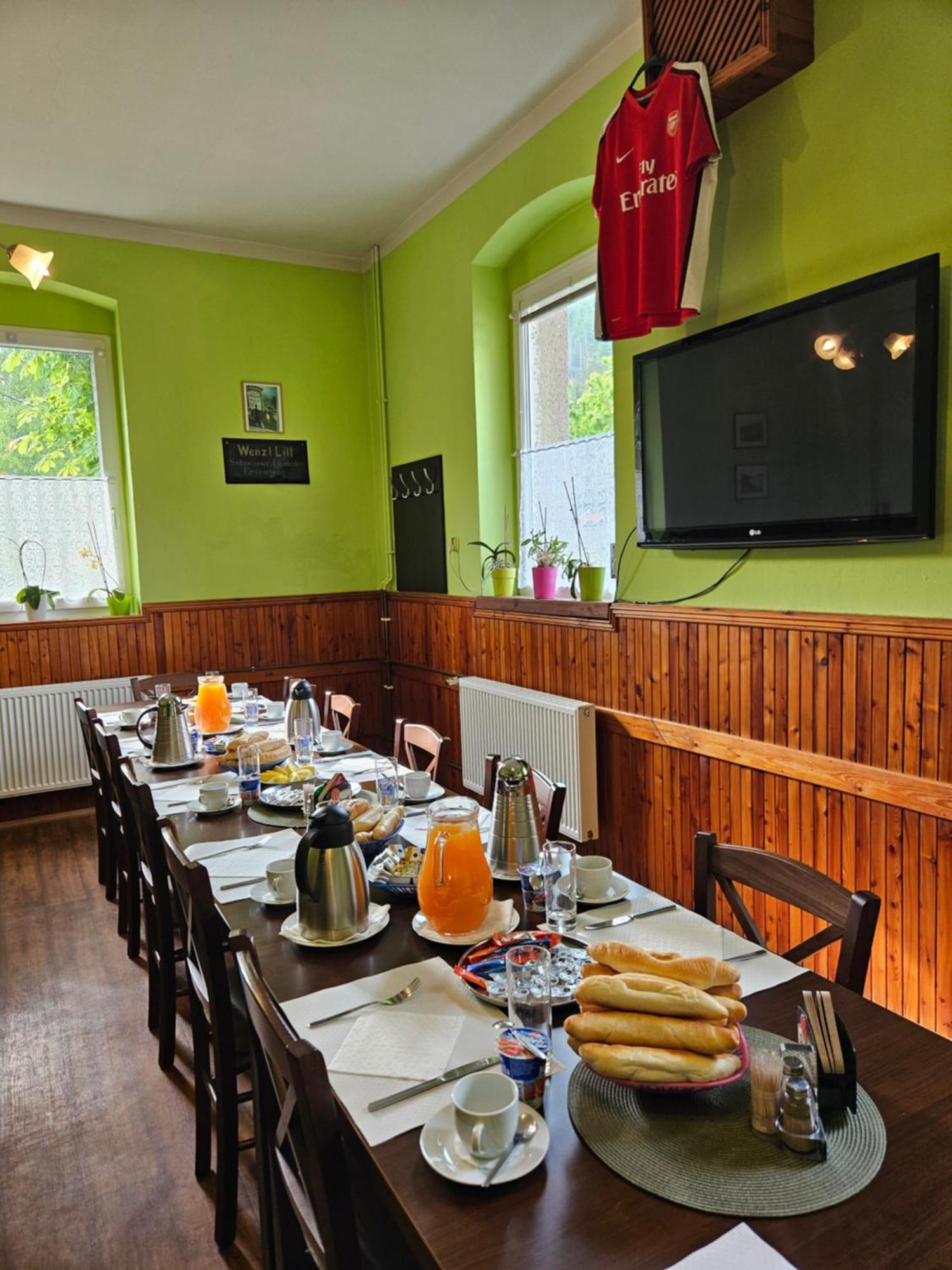 Guest House Pod Lesem Merklin Dış mekan fotoğraf
